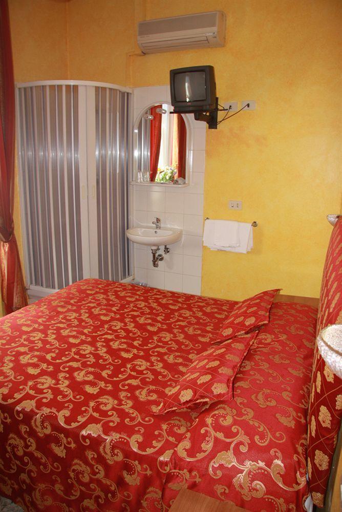 Hotel Giappone Firenze Bagian luar foto