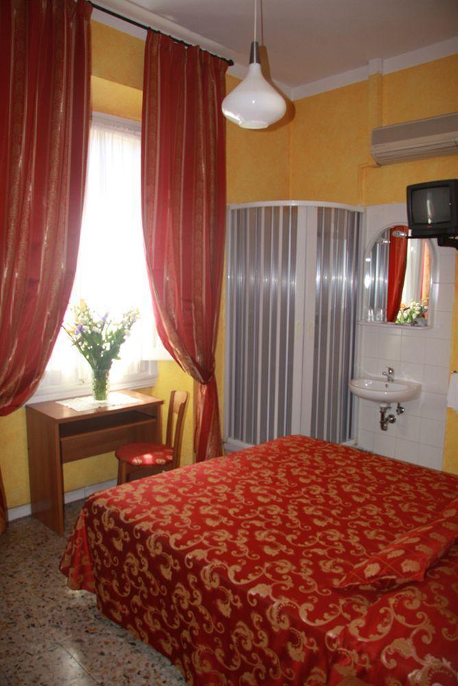 Hotel Giappone Firenze Bagian luar foto